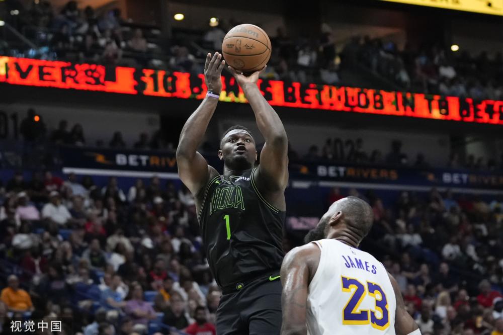 少年正在通 少年正在通