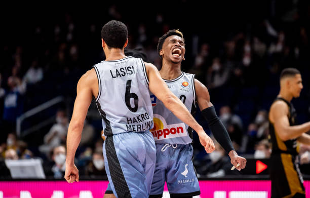 成门前致命 成门前致命