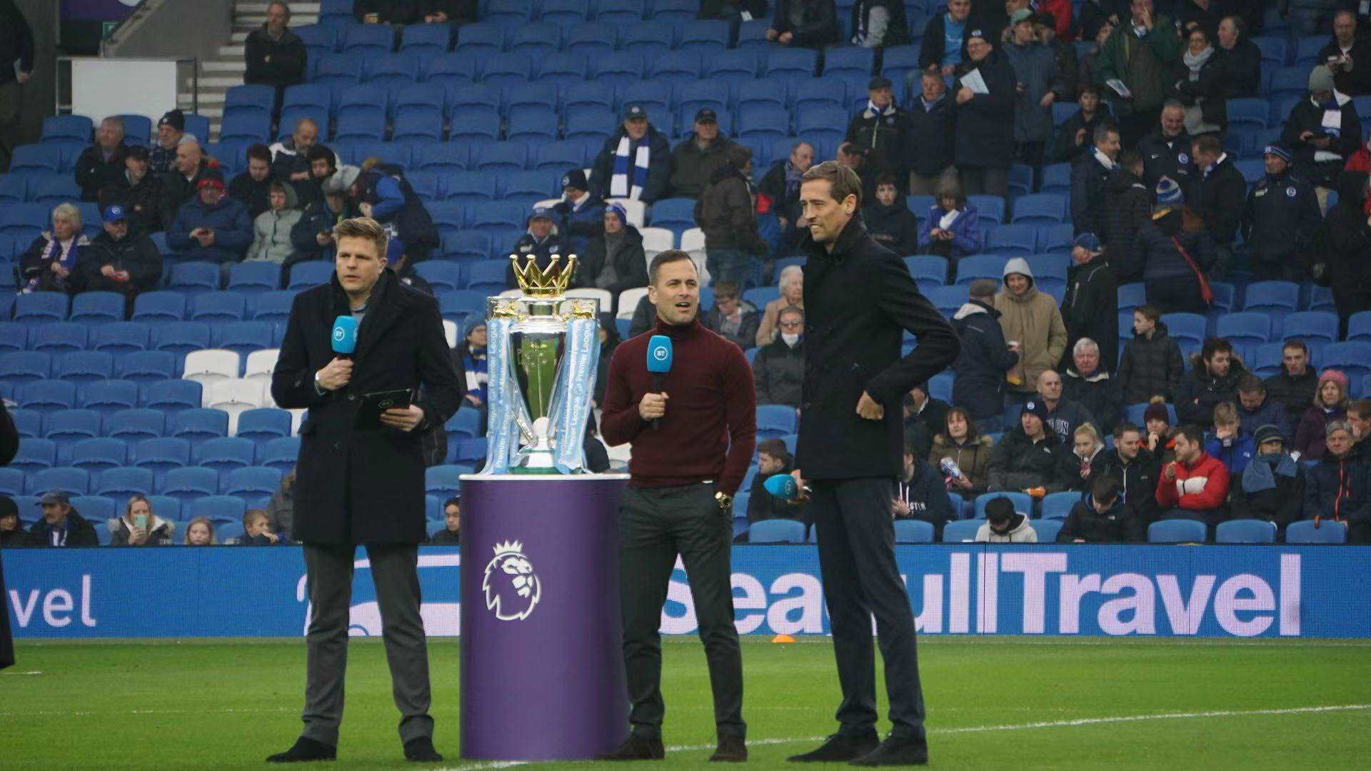 合以象征性 合以象征性