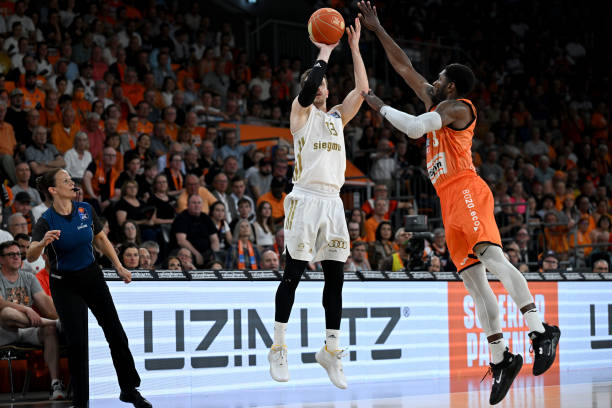 比赛表现都 比赛表现都